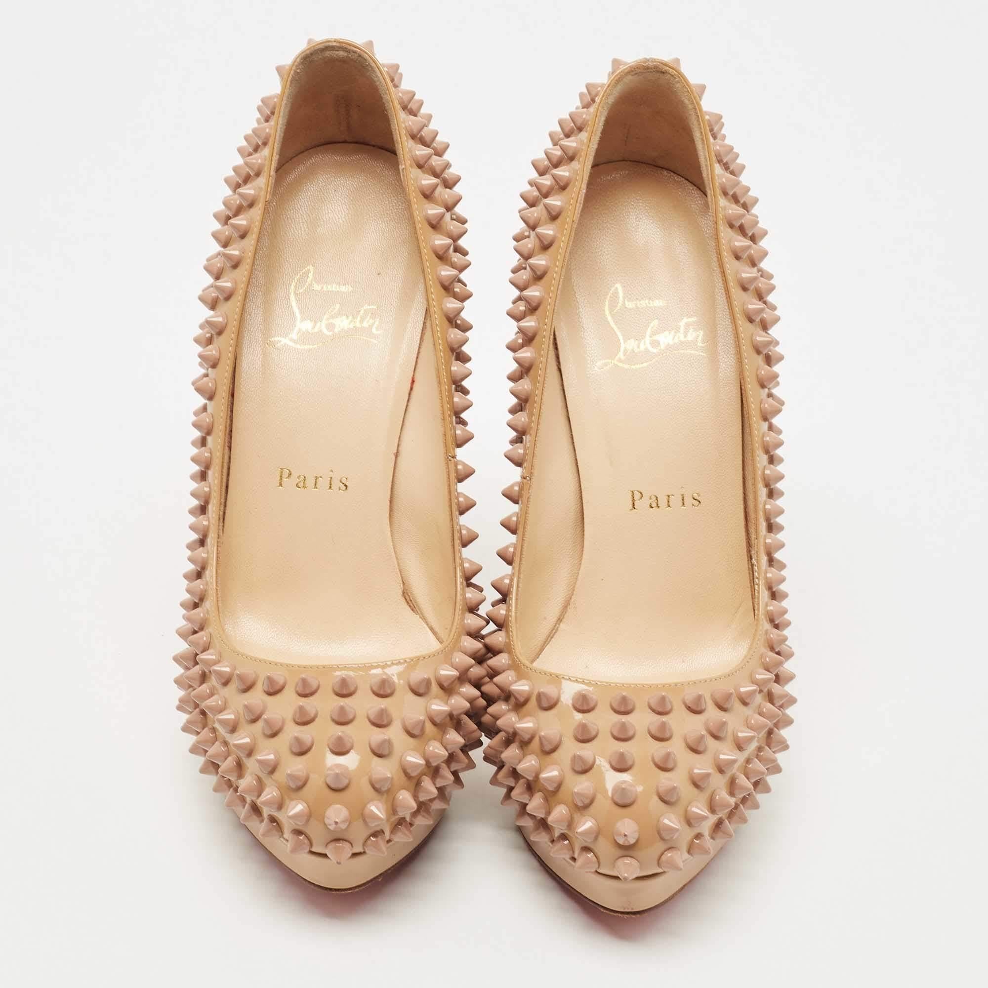 Women's Christian Louboutin Beige Patent Leather Alti Spiked Platform Pumps Size 36 For Sale