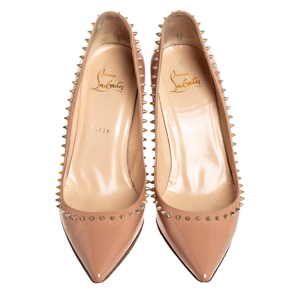 Christian Louboutin Beige Patent Leather Anjalina Pumps Size 37 In Good Condition In Dubai, Al Qouz 2