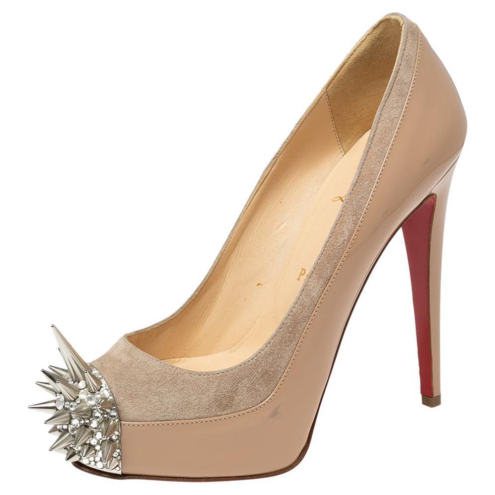 Christian Louboutin Beige Patent Leather Asteroid Spike Toe Pumps Size 37 For Sale