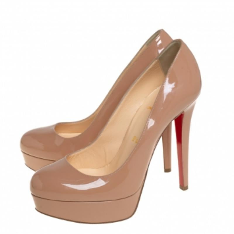 Christian Louboutin Beige Patent Leather Bianca Pumps Size 37.5 In Good Condition For Sale In Dubai, Al Qouz 2