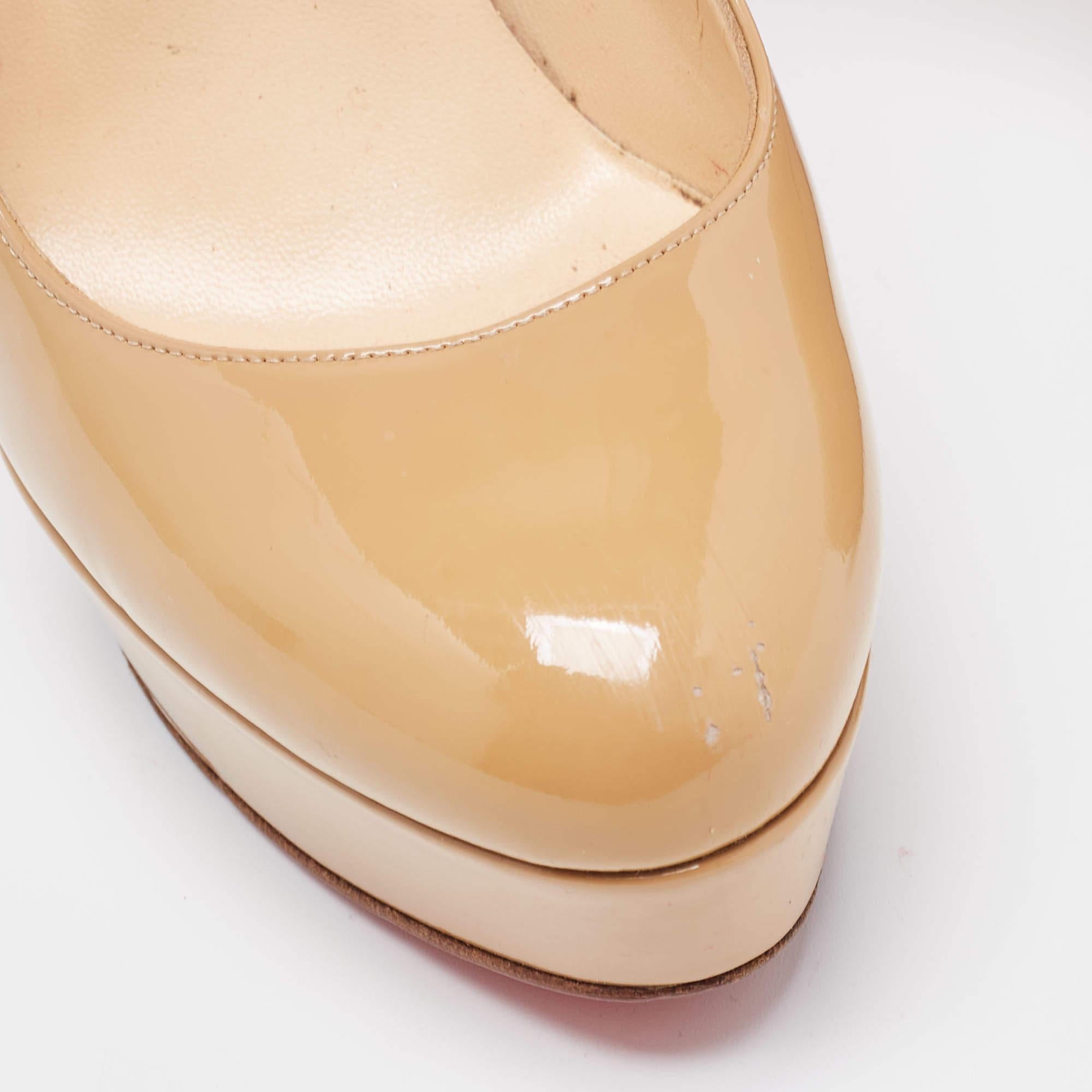 De las mujeres Christian Louboutin Bombas de charol beige Bianca Talla 37.5 en venta