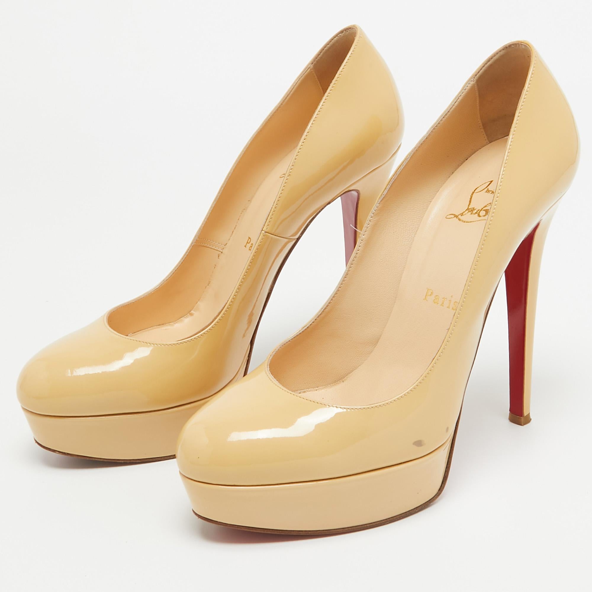 Make a chic style statement with these designer pumps. They showcase sturdy heels and durable soles, perfect for your fashionable outings!