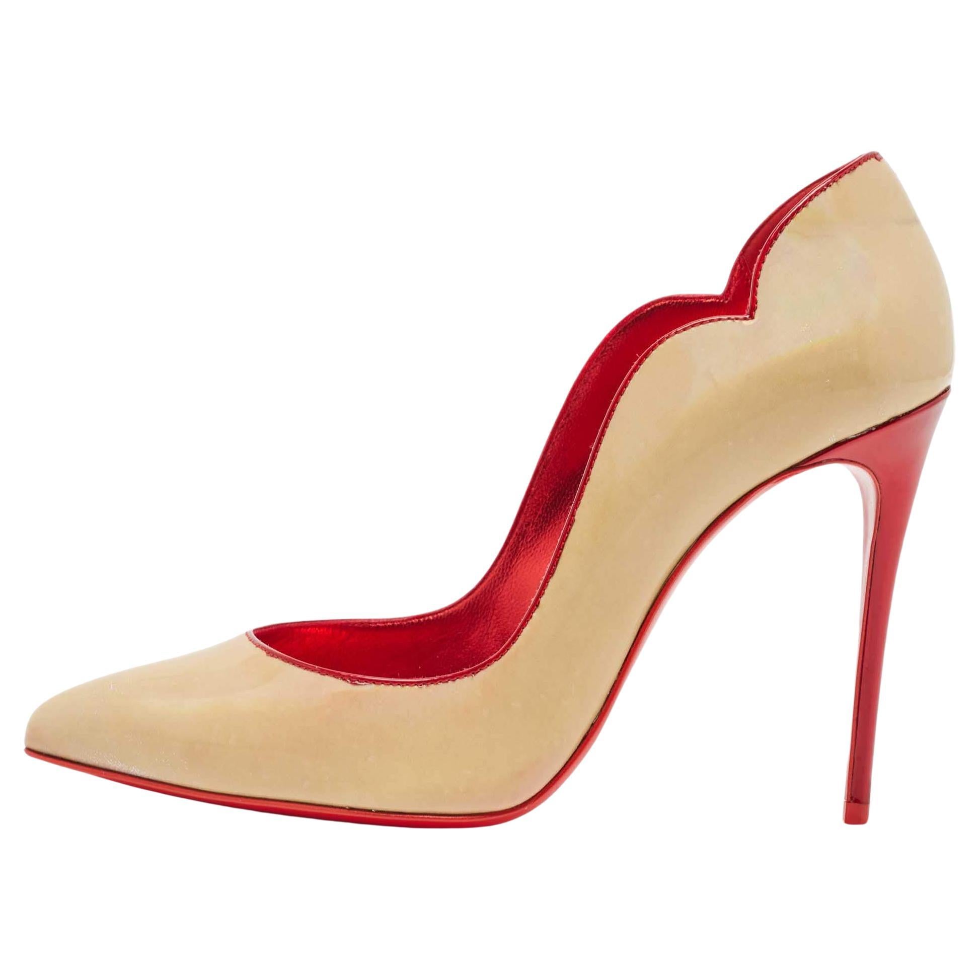 Christian Louboutin Beige Patent Leather Hot Chick Pumps Size 37.5 For Sale