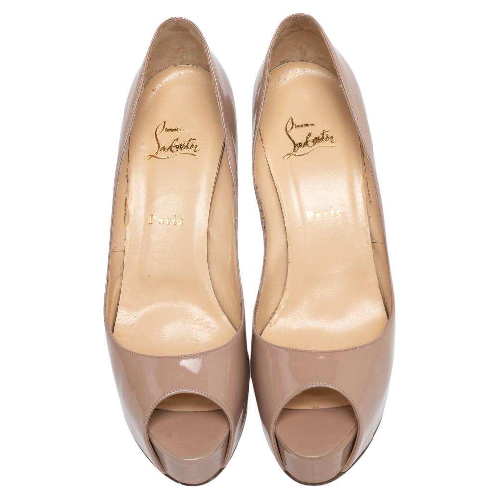 Donna Christian Louboutin Pumps Hyper Prive in pelle verniciata beige misura 40,5