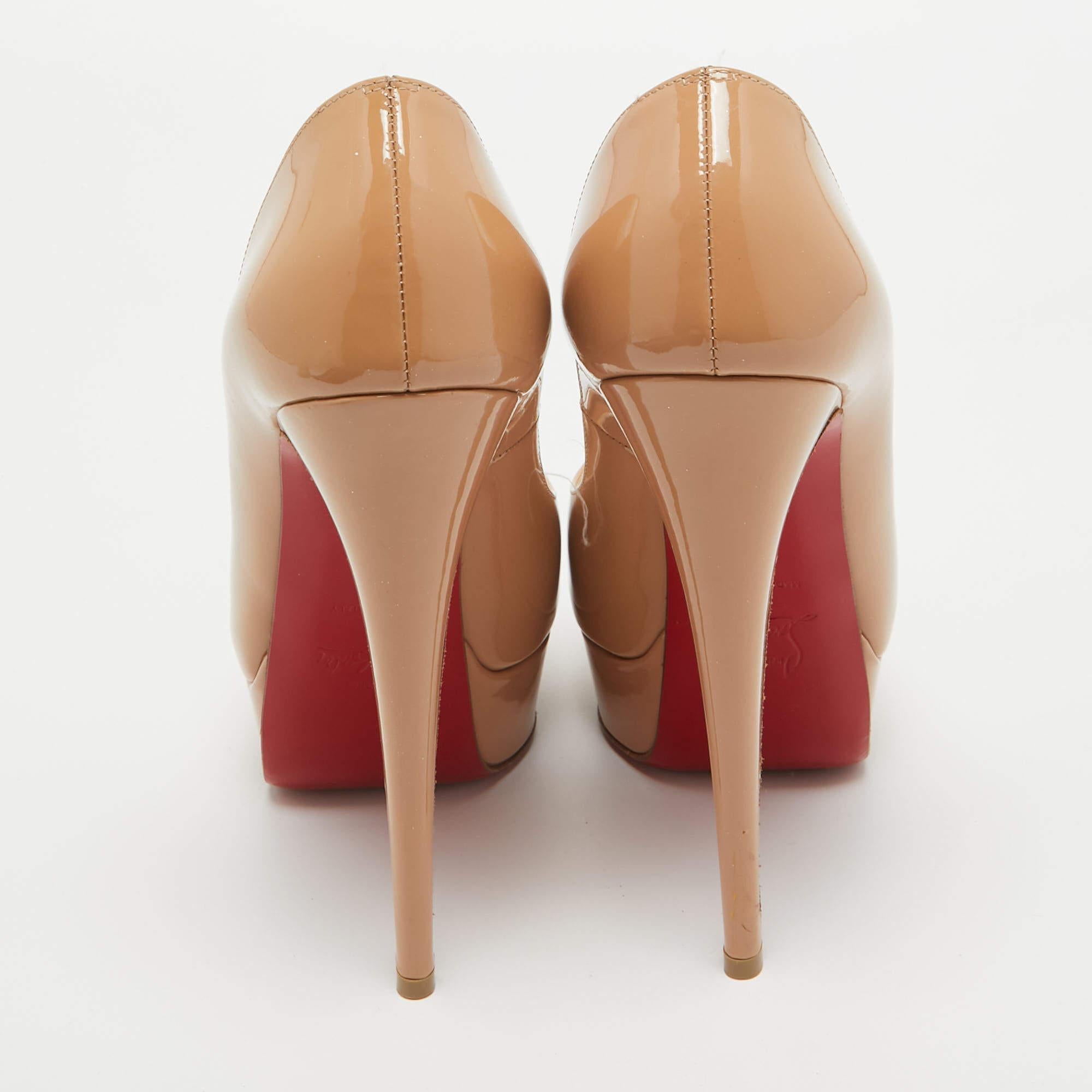 Christian Louboutin Lady Peep Pumps aus Lackleder in Beige, Größe 38 1