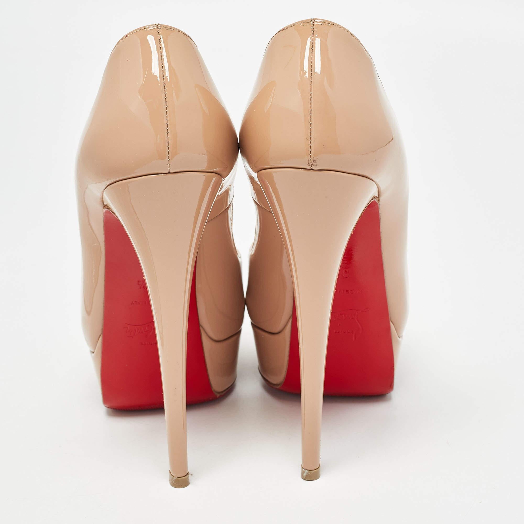 Donna Christian Louboutin Pumps Lady Peep in vernice beige taglia 38.5
