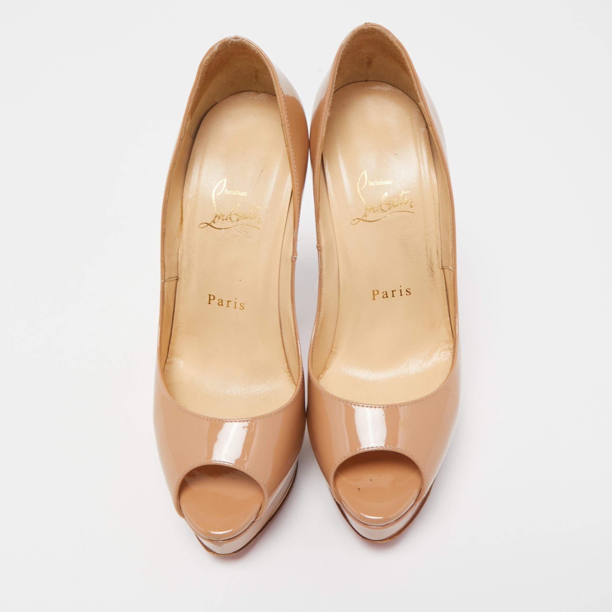 Women's Christian Louboutin Beige Patent Leather Lady Peep Toe Platform Pumps Size 37 For Sale