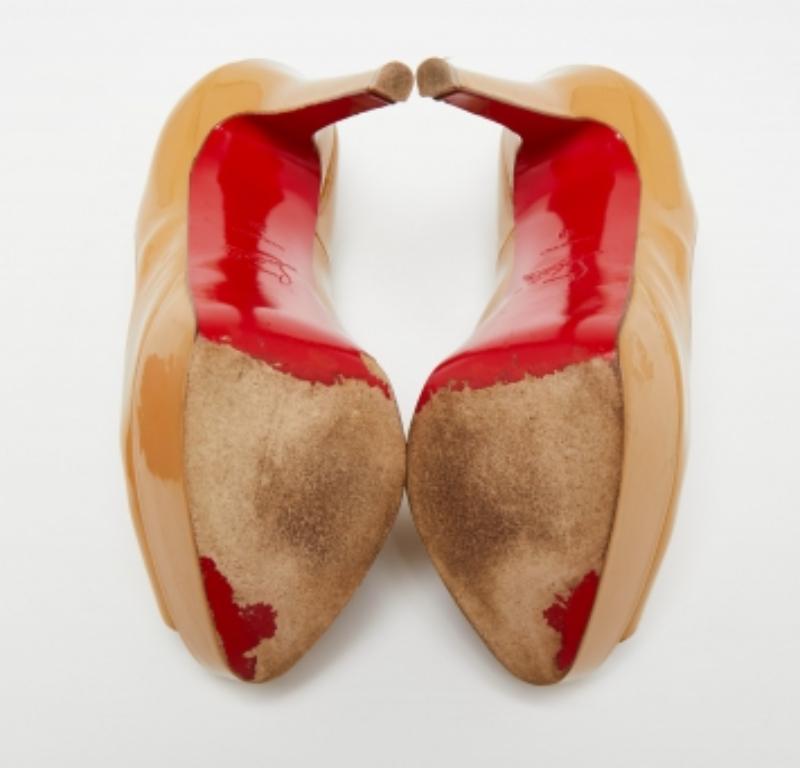 Christian Louboutin Beige Patent Leather Lady Peep-Toe Platform Pumps Size 38 For Sale 5