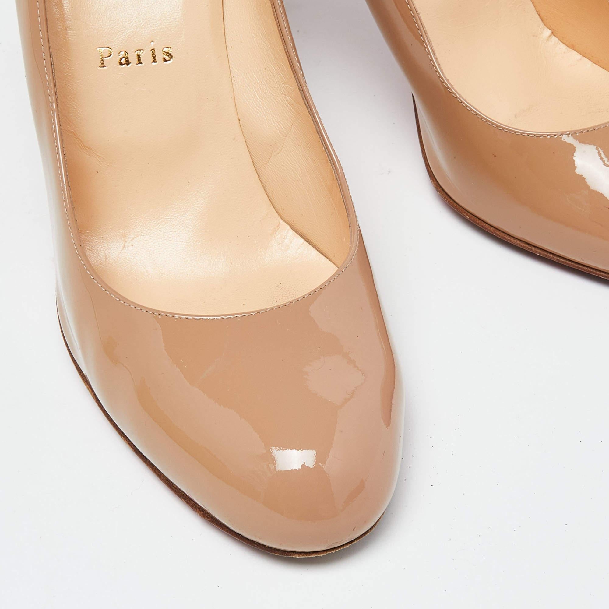 Christian Louboutin Escarpins à plateforme simples beiges, neuves, taille 39,5 en vente 2