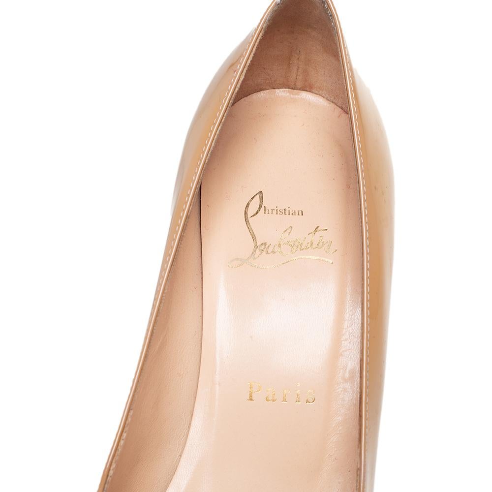 Christian Louboutin Beige Patent Leather Ron Ron Pumps Size 37.5 For Sale 2