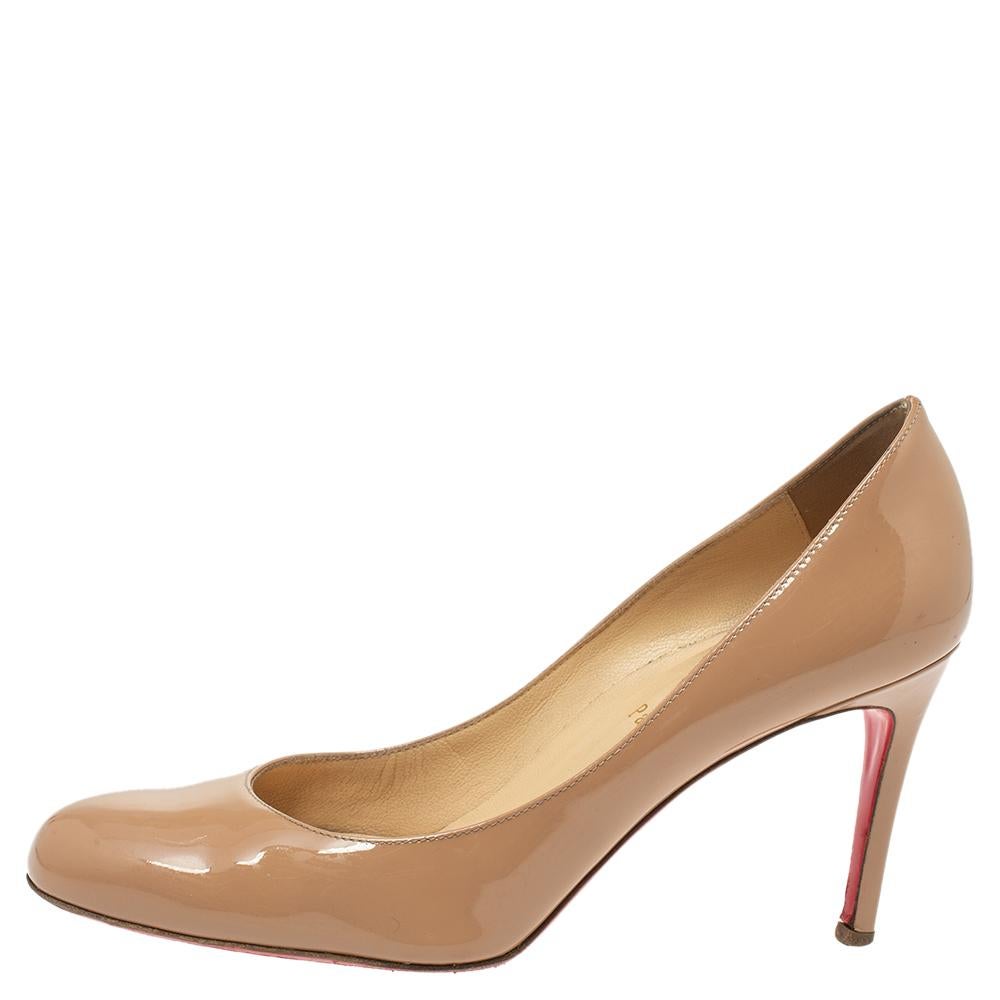 Christian Louboutin Beige Patent Leather Simple Pumps Size 37.5 For Sale 4
