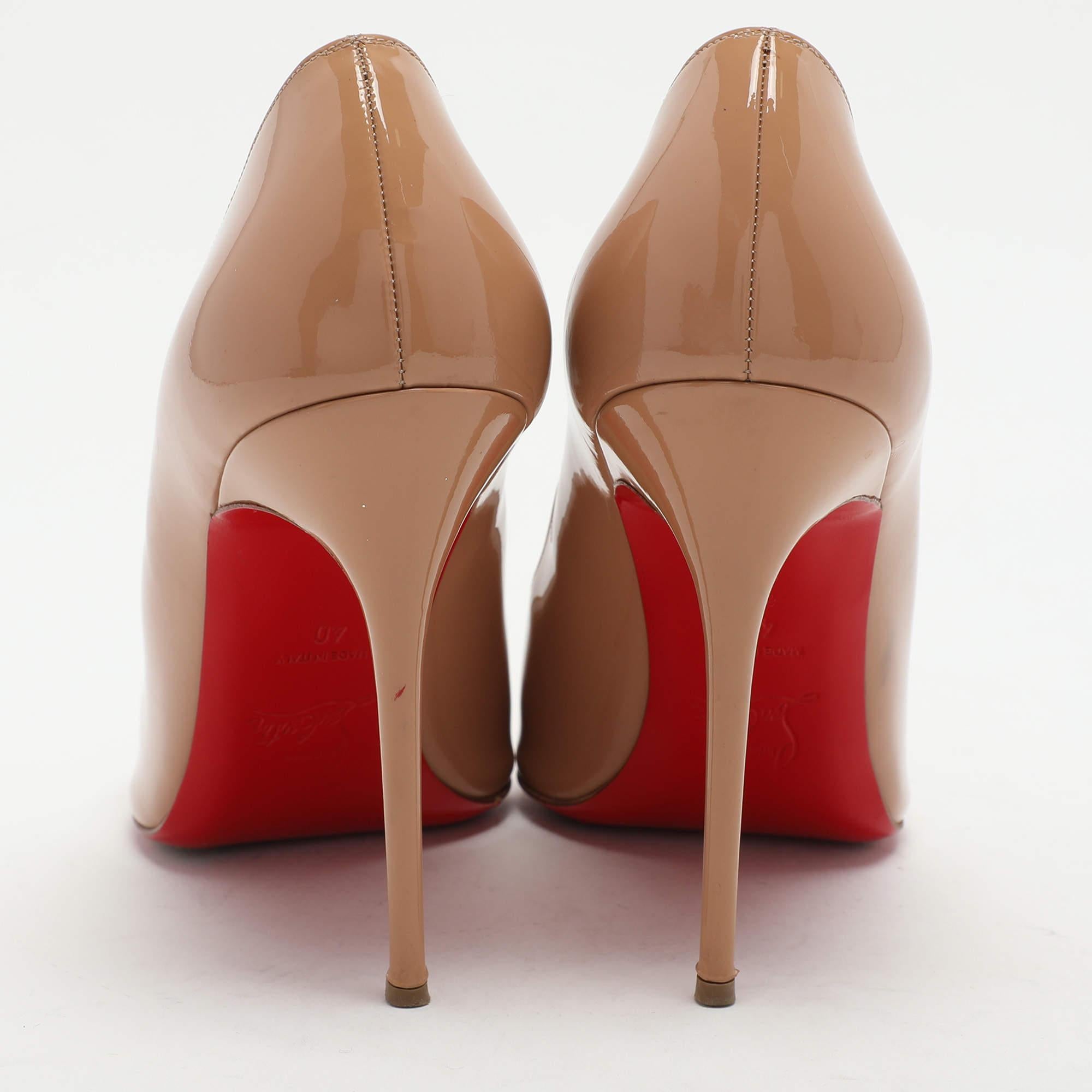 De las mujeres Christian Louboutin Bombas sencillas de charol beige Talla 40 en venta