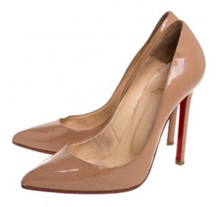 Christian Louboutin So Kate Pumps aus Lackleder in Beige, Größe 38.5