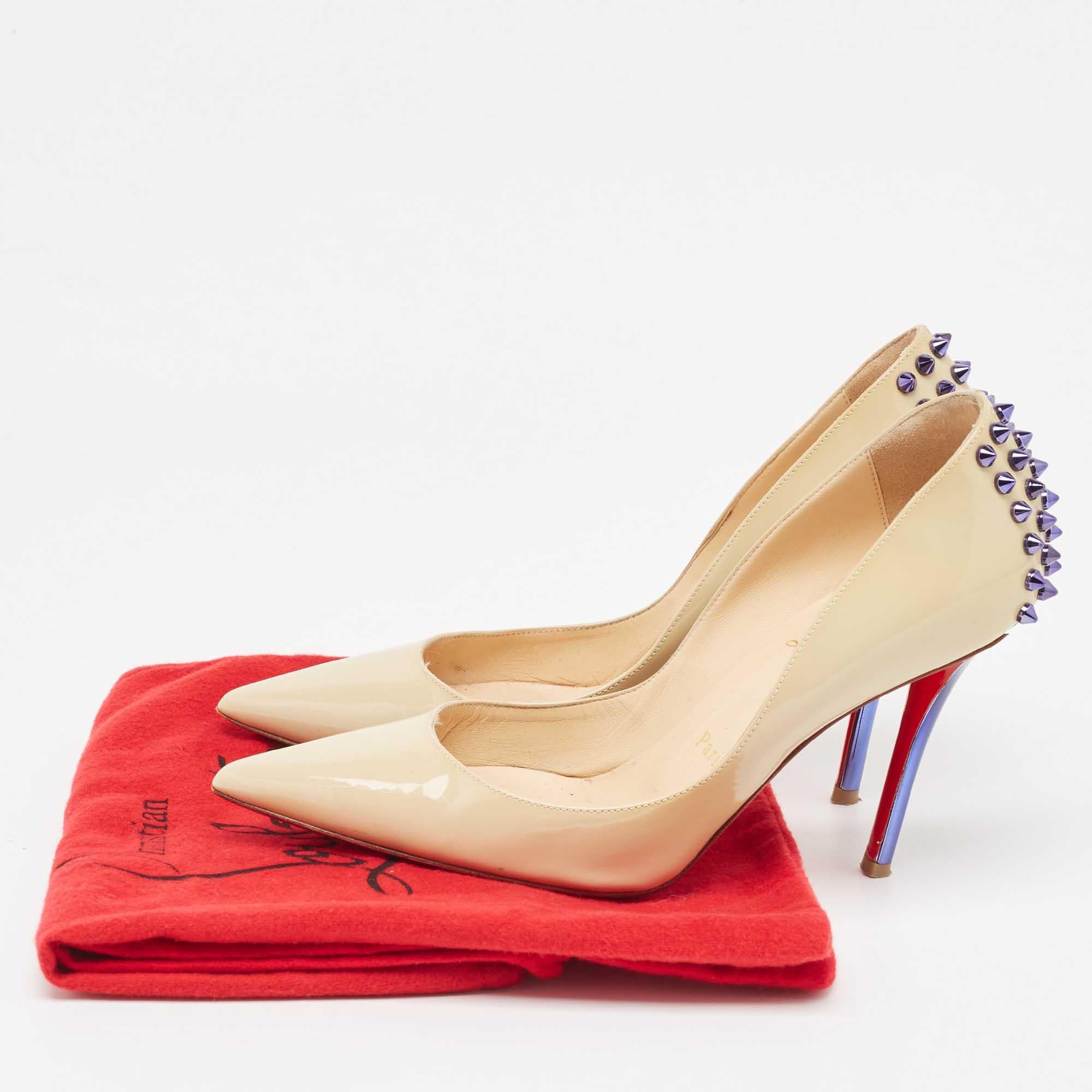 Christian Louboutin Beige Patent Leather Spiked Pumps Size 37 For Sale 5