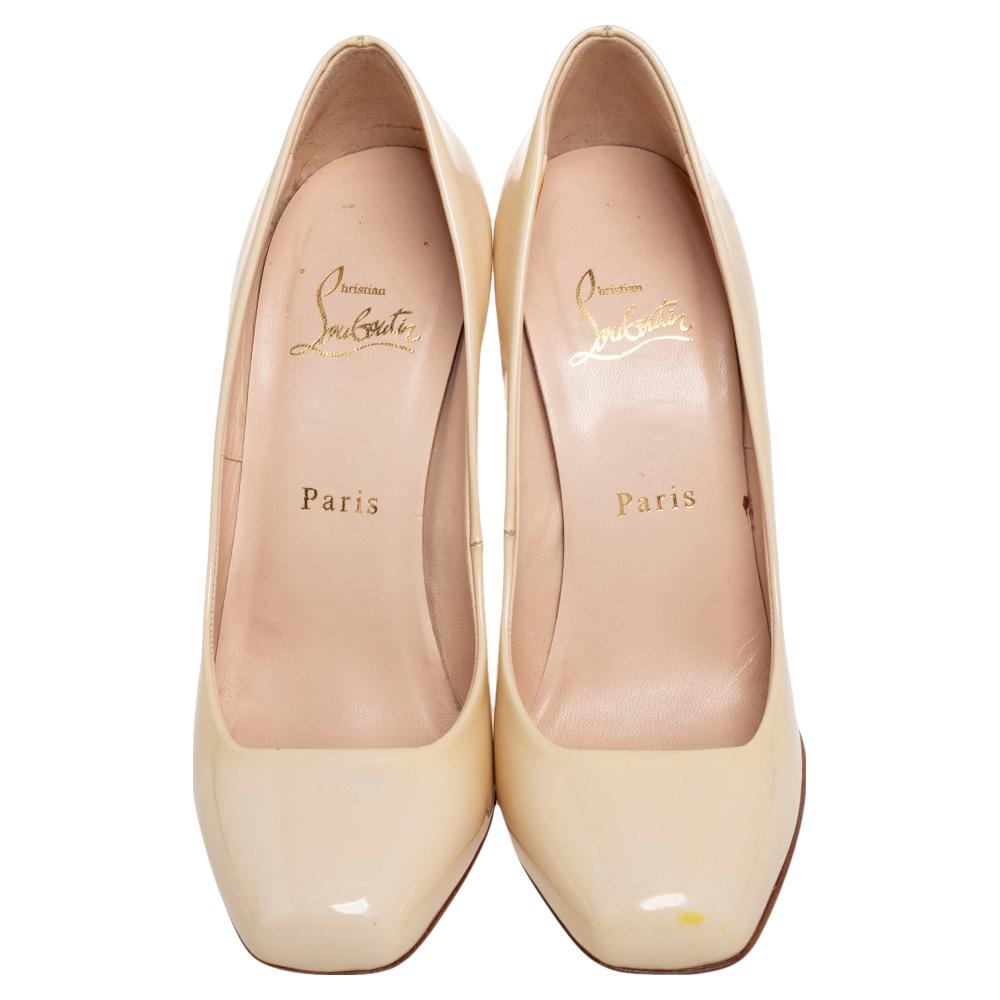Christian Louboutin Beige Patent Leather Square Toe Pumps Size 38 In Good Condition In Dubai, Al Qouz 2