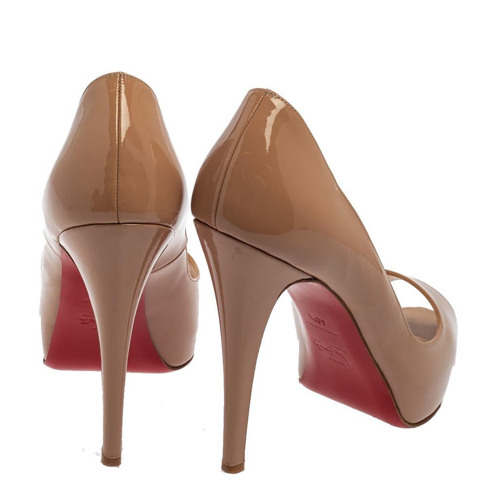 Women's Christian Louboutin Beige Patent Leather Very Prive Pumps Size 40.5