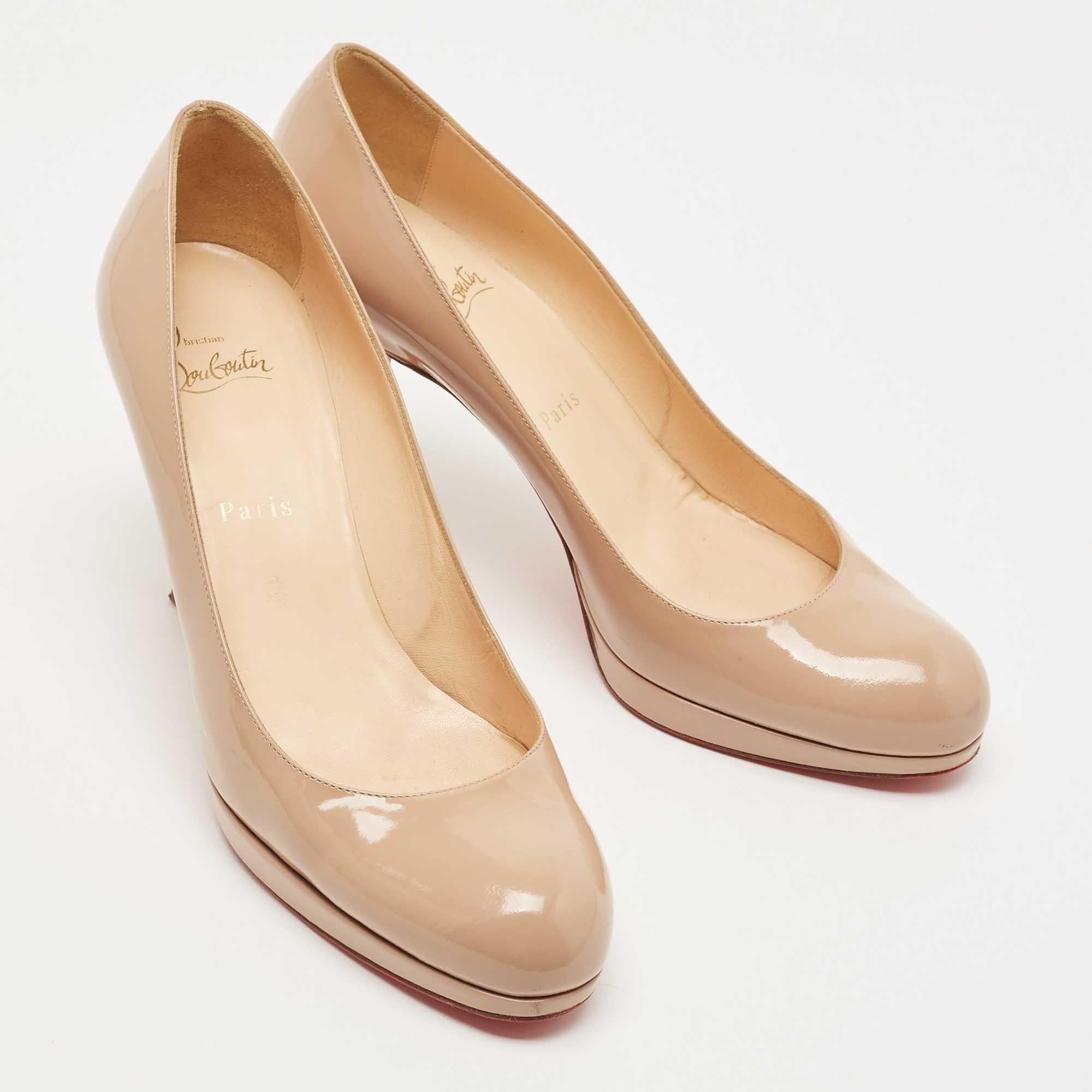 Christian Louboutin Beige Patent New Simple Pumps Size 40 For Sale 1