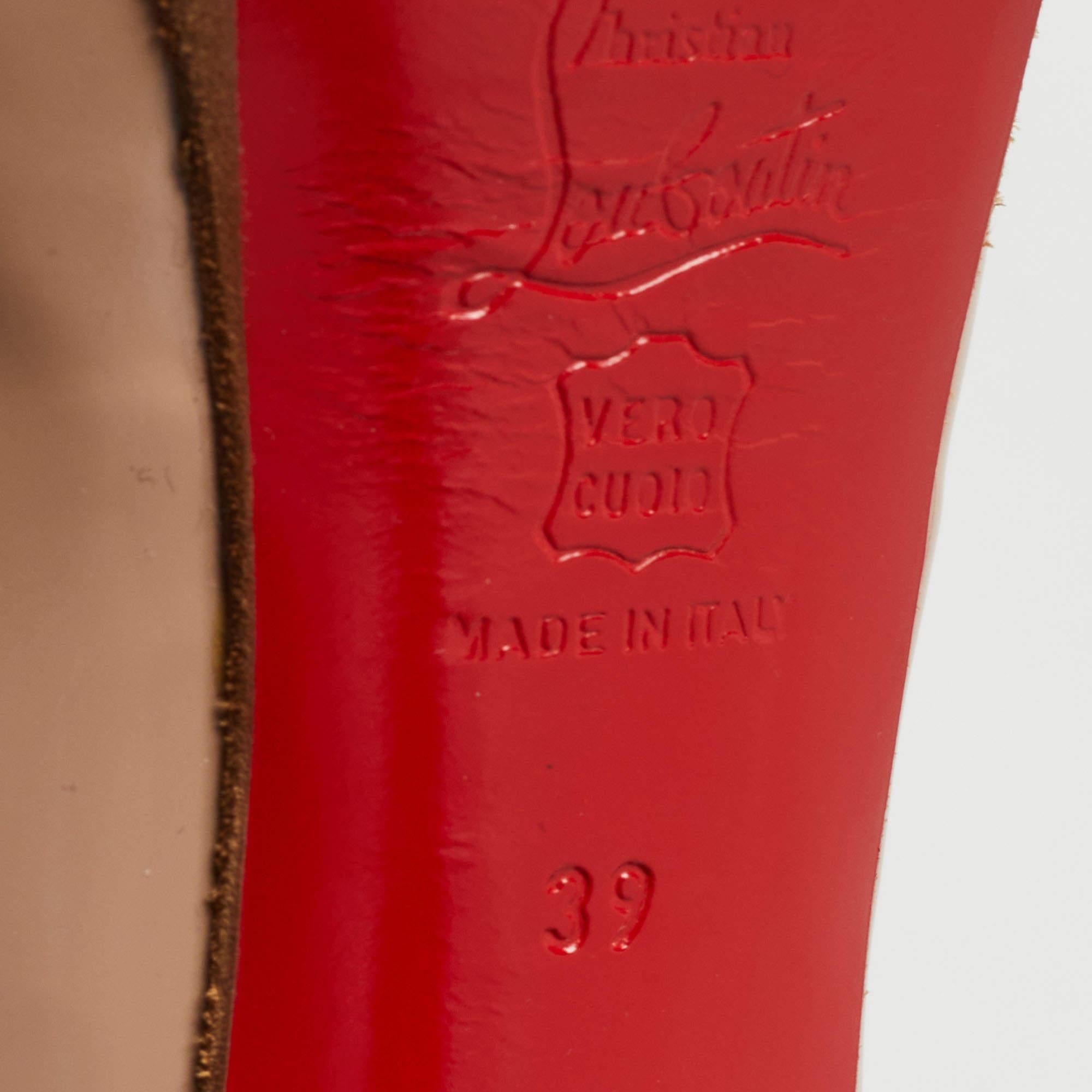 Christian Louboutin Beige Patent Peniche Peep Top Pumps Size 39 For Sale 3