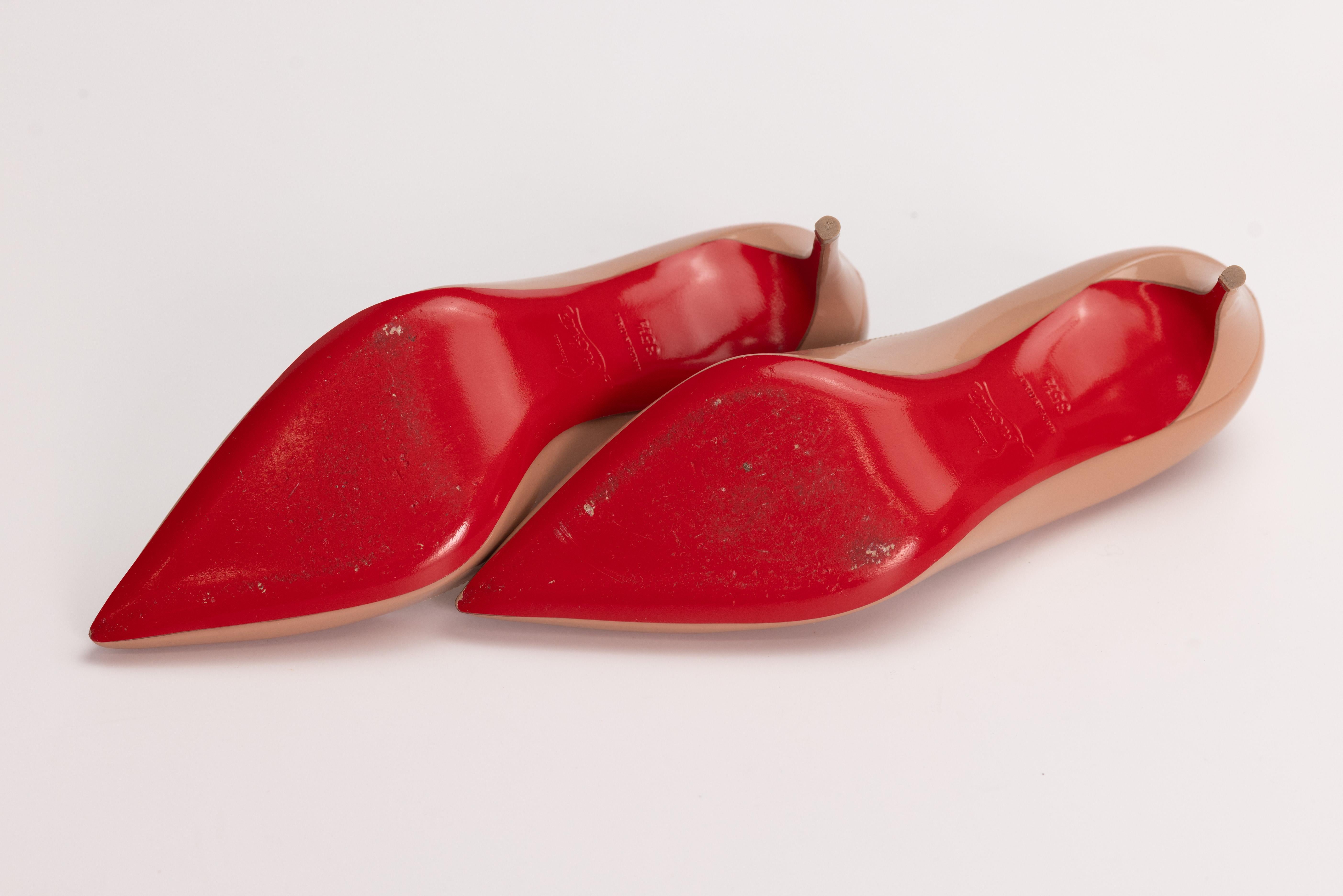 Christian Louboutin Beige Patent Pigalle Pointed Toe Heels (EU 35.5) en vente 2