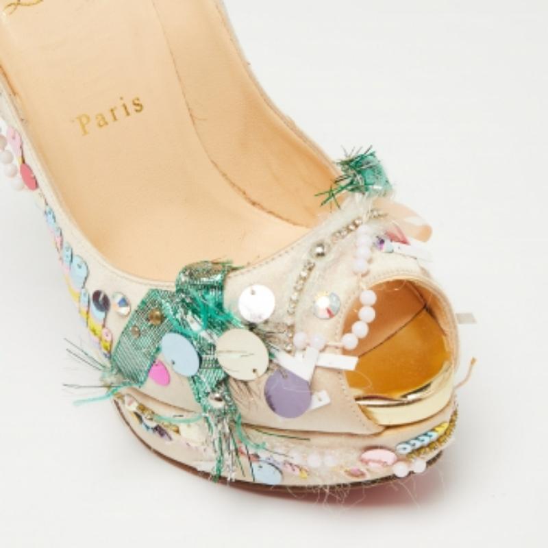 Christian Louboutin Beige Satin 'Make Up Trash' Lady Peep-Toe Pumps Size 38 In Good Condition For Sale In Dubai, Al Qouz 2