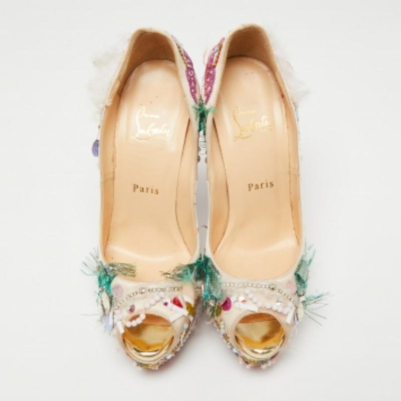 Christian Louboutin Beige Satin 'Make Up Trash' Lady Peep-Toe Pumps Size 38 For Sale 3