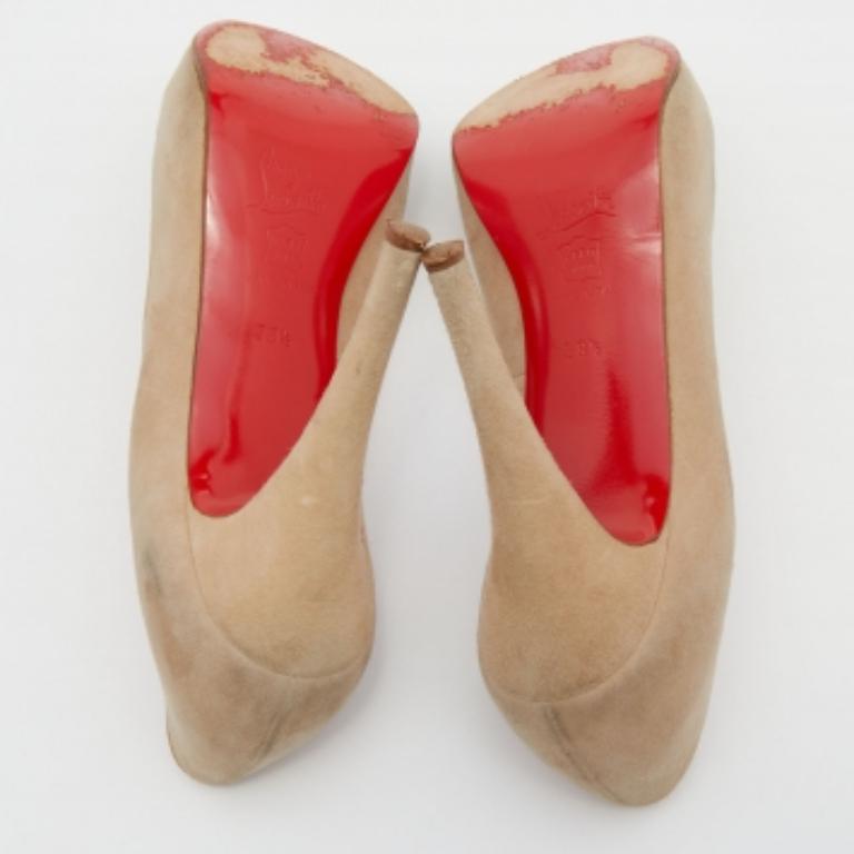 Christian Louboutin Beige Suede Very Prive Crystal Peep Toe Pumps Size 38.5 For Sale 3