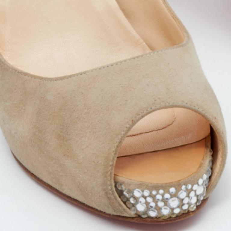Christian Louboutin Beige Suede Very Prive Crystal Peep Toe Pumps Size 38.5 For Sale 5