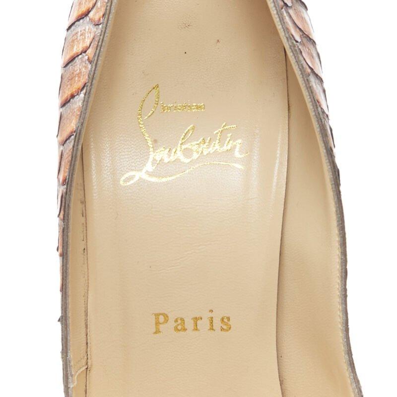 CHRISTIAN LOUBOUTIN Bianca 140 orange grau geschupptes Leder Plateau Pumps EU37.5 im Angebot 6