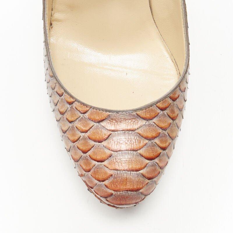 CHRISTIAN LOUBOUTIN Bianca 140 orange grau geschupptes Leder Plateau Pumps EU37.5 im Angebot 2