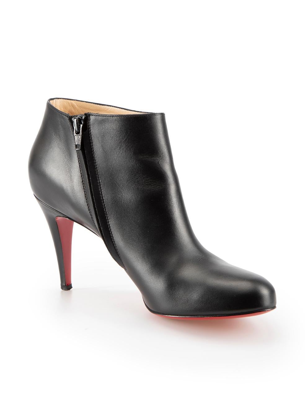 CONDITION is Very good. Minimal wear to boots is evident. Minimal wear to upper with hardly any creasing or blemishes seen however some mild impact to soles on this used Christian Louboutin designer resale item.



Details


Black

Leather

Ankle