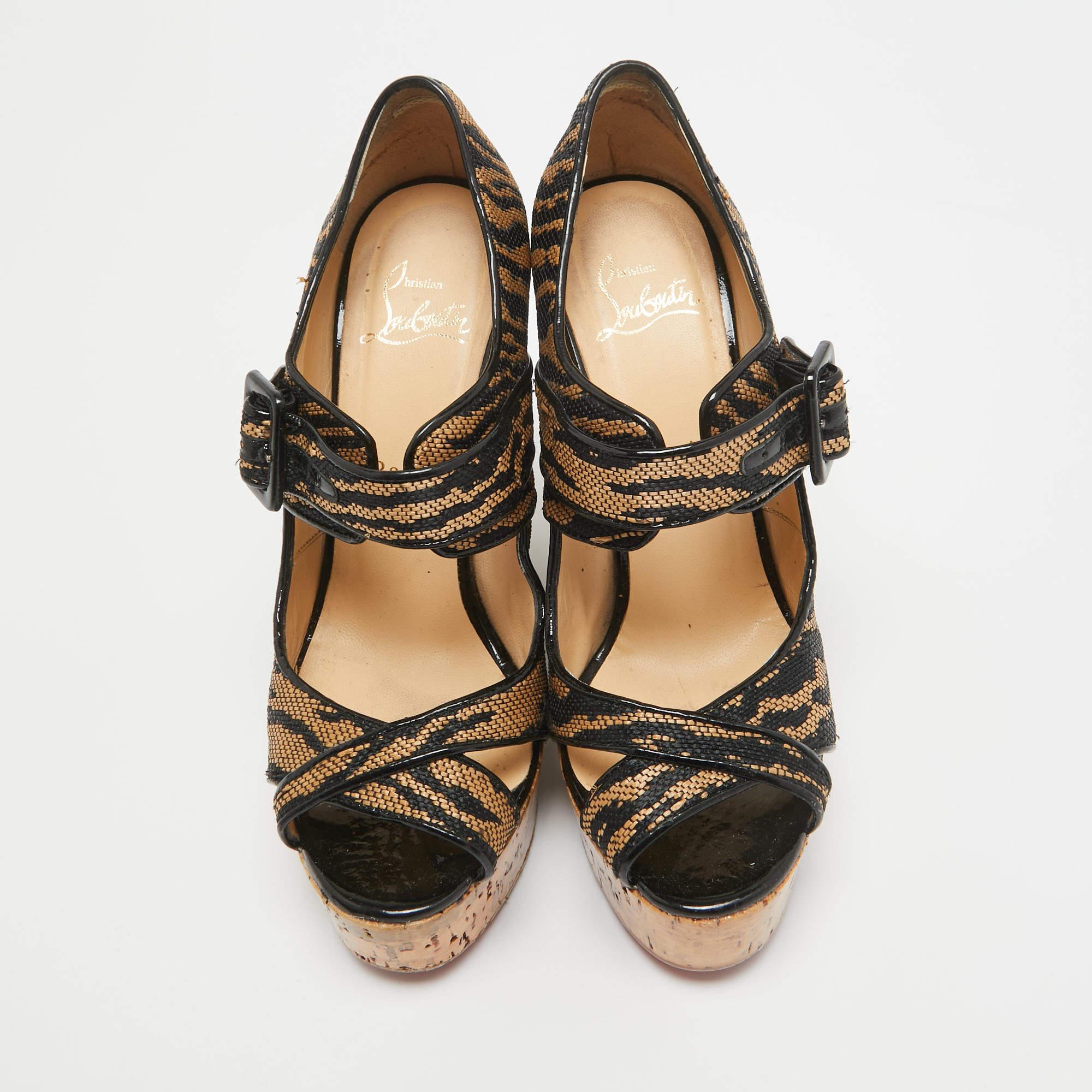 Marron Christian Louboutin escarpins Melisa à talons compensés en toile noire/beige, taille 38 en vente