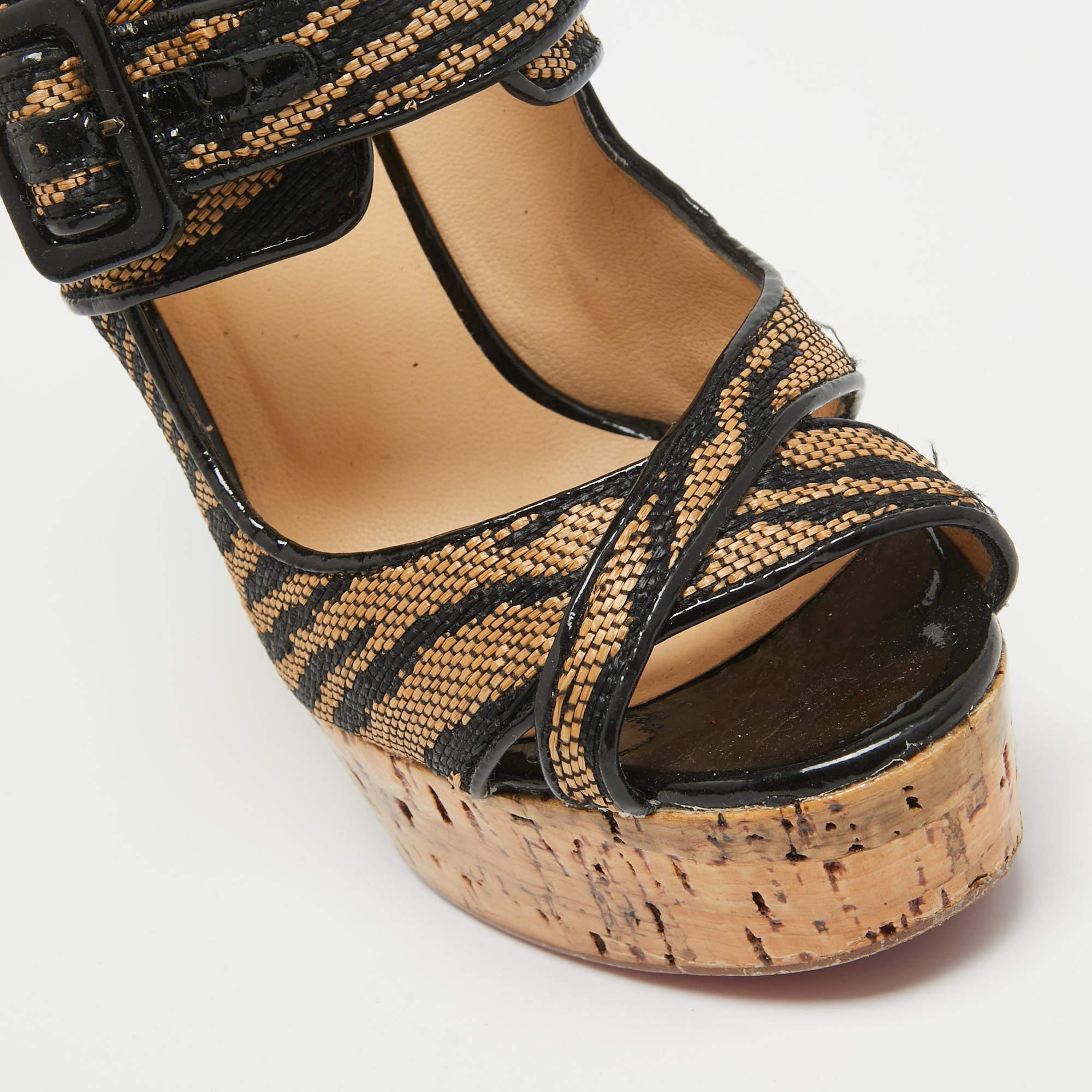 Christian Louboutin escarpins Melisa à talons compensés en toile noire/beige, taille 38 en vente 3