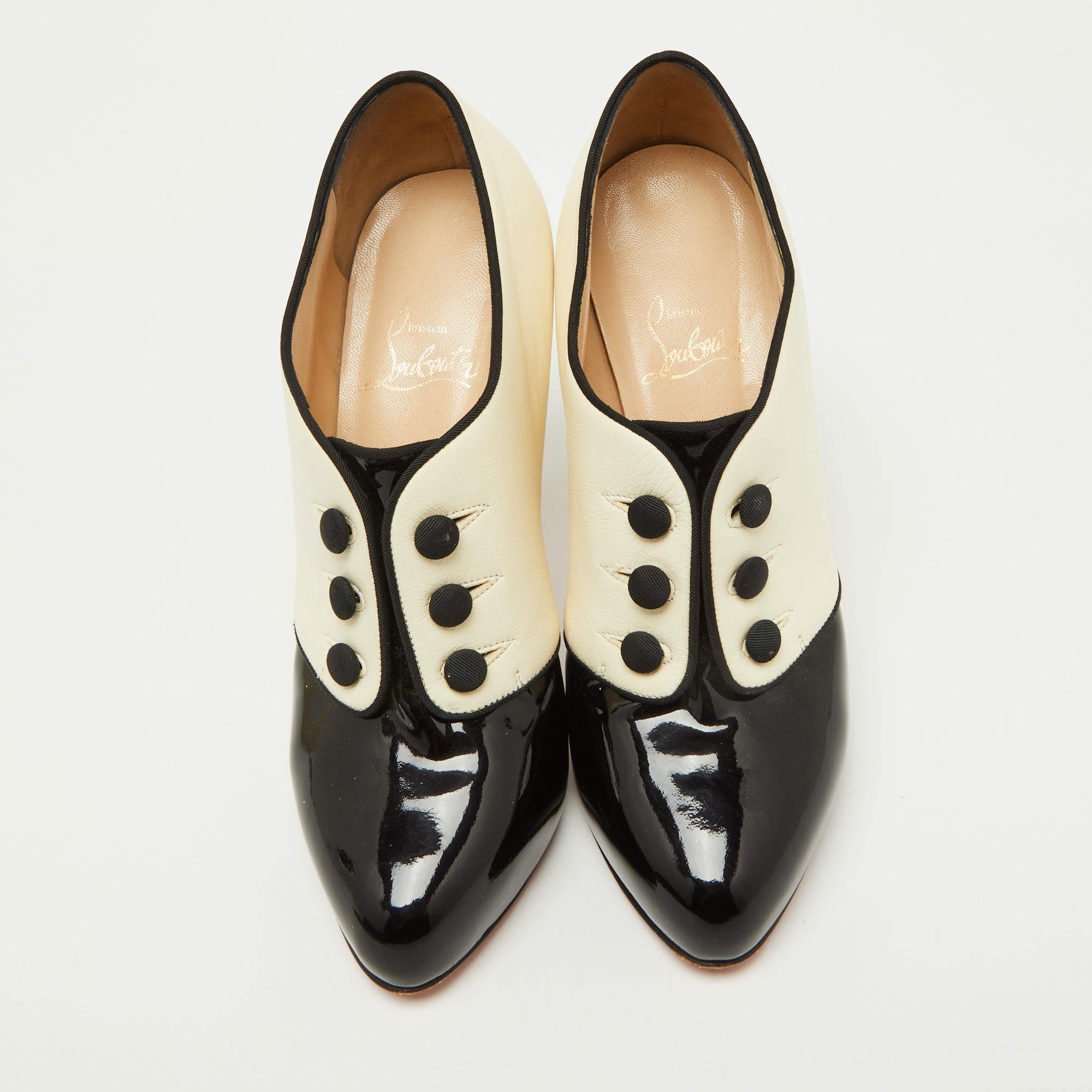Christian Louboutin Black/Cream Patent and Leather Esoteri Booties Size 38 In Fair Condition In Dubai, Al Qouz 2