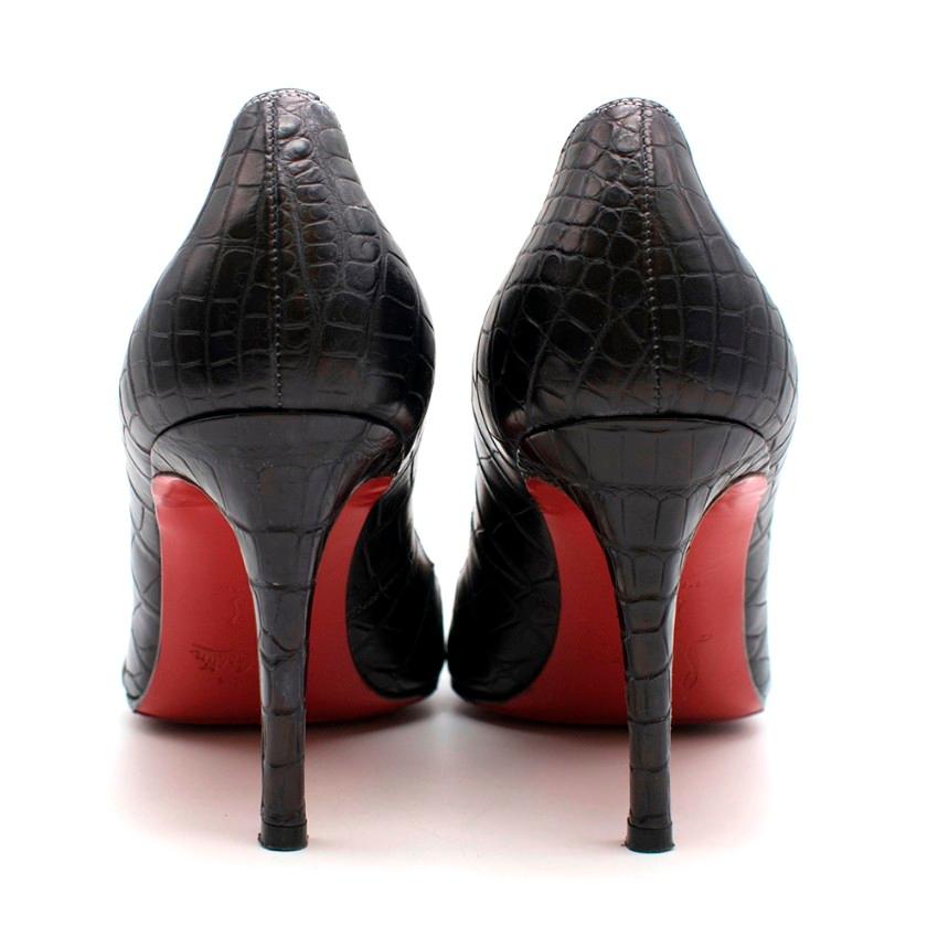 Women's Christian Louboutin Black Crocodile Embossed Pointed Toe Pumps 38 For Sale