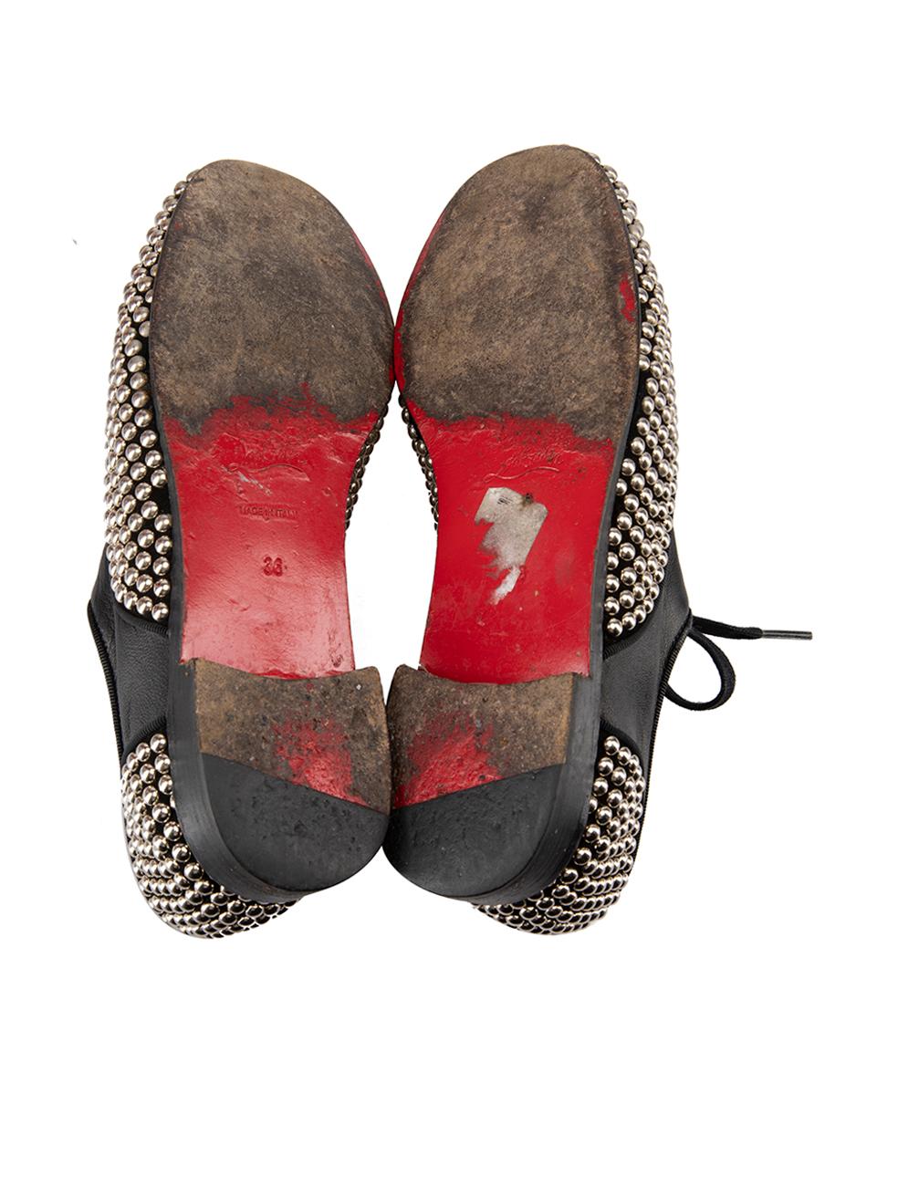 Christian Louboutin Schwarz Fred Clous Oxfords mit Nieten Größe IT 36 Damen im Angebot