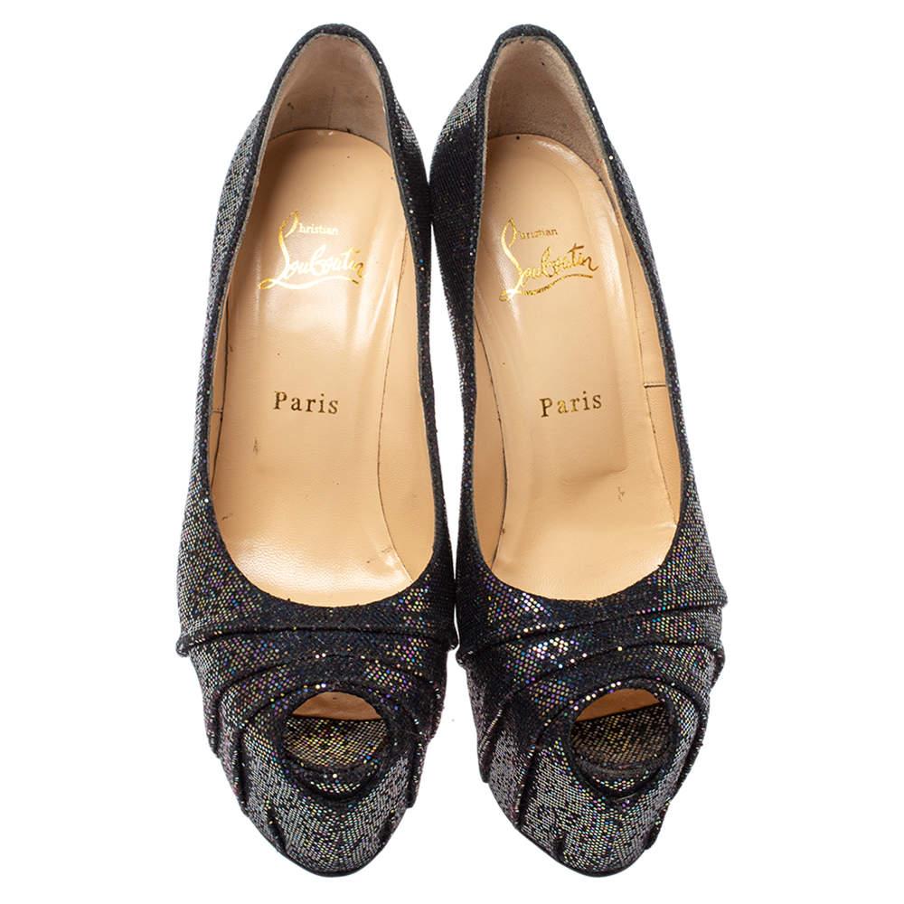 Christian Louboutin Noir Paillettes Tissu Drapesse 160 Spotlight Escarpins Taille 38 Excellent état à Dubai, Al Qouz 2