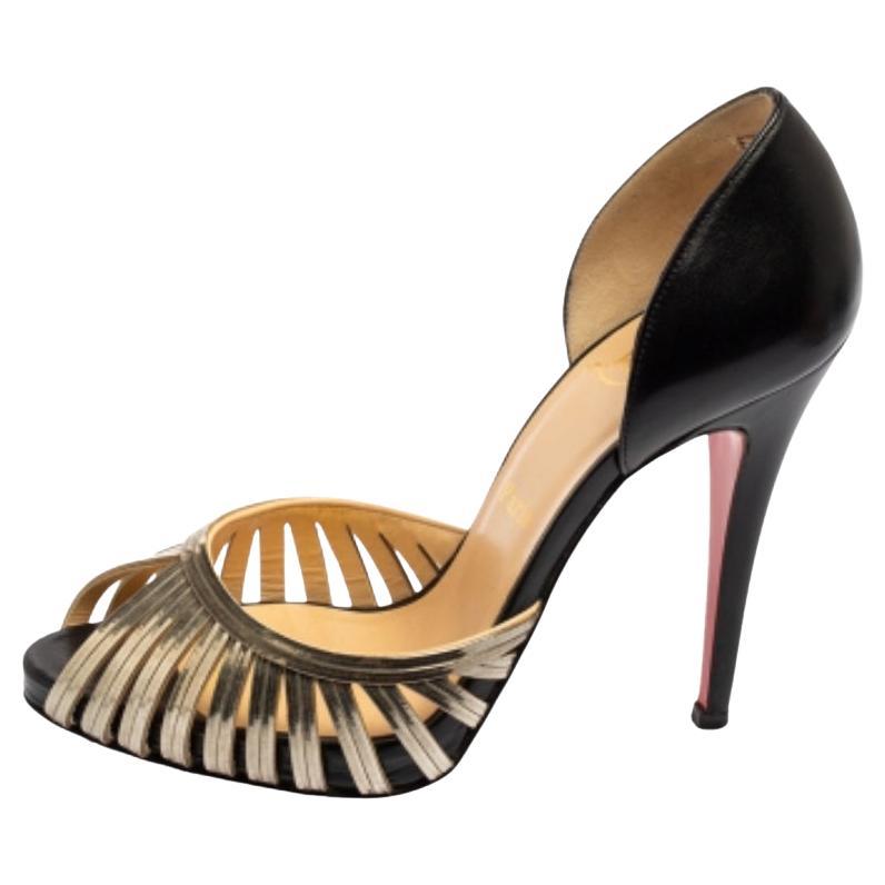 Christian Louboutin Escarpins Peep-Toe en cuir noir/doré et métal Corpus Taille 37