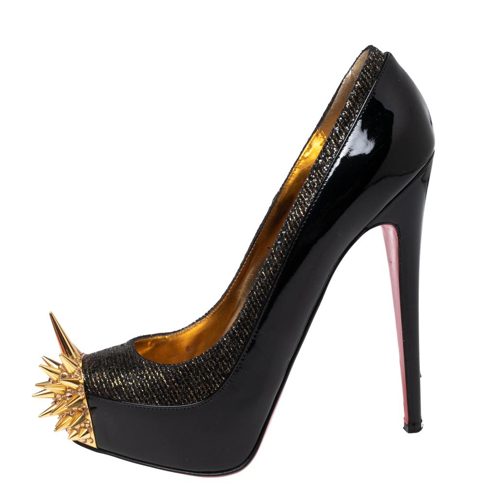 Christian Louboutin Black/Gold Patent Leather and Lurex Fabric Pumps Size 39.5 In Good Condition For Sale In Dubai, Al Qouz 2