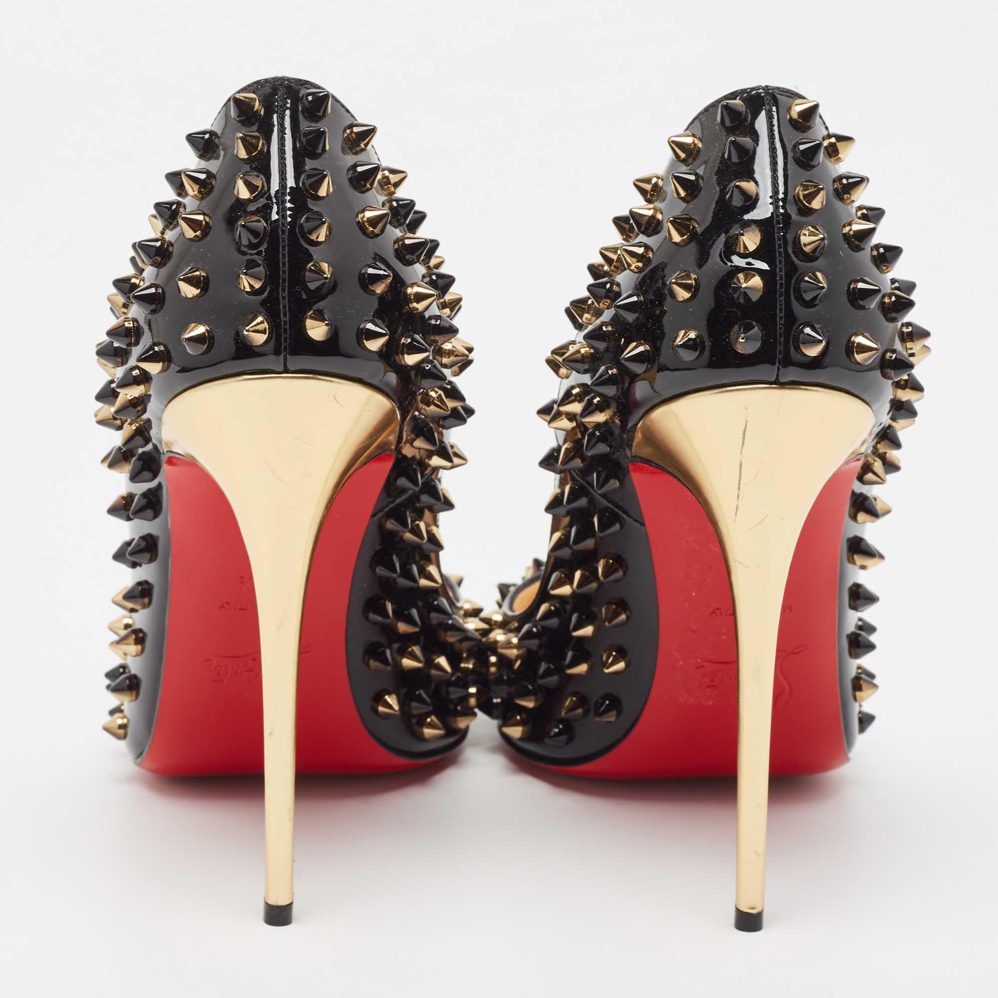 Christian Louboutin Black/Gold Patent Leather Pigalle Spikes Pumps Size 38.5 For Sale 3