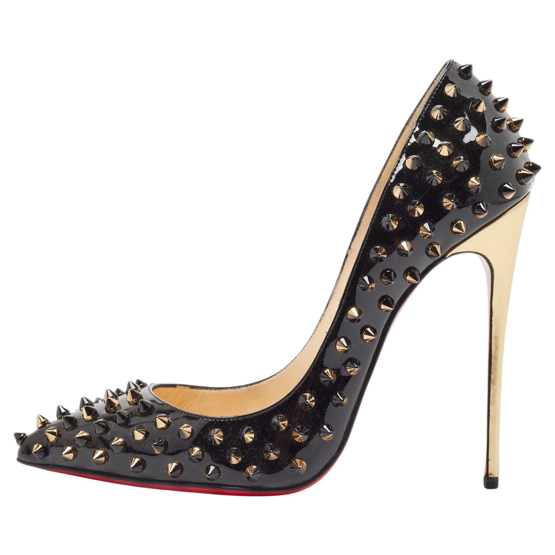 Christian Louboutin Black/Gold Patent Leather Pigalle Spikes Pumps Size 38.5 For Sale