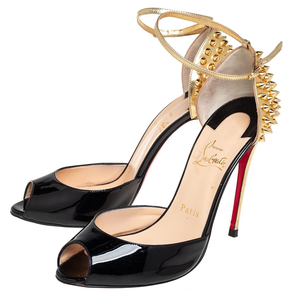 Christian Louboutin Black/Gold Patent Leather Pina Spike Strap Sandals Size 38.5 In Good Condition In Dubai, Al Qouz 2