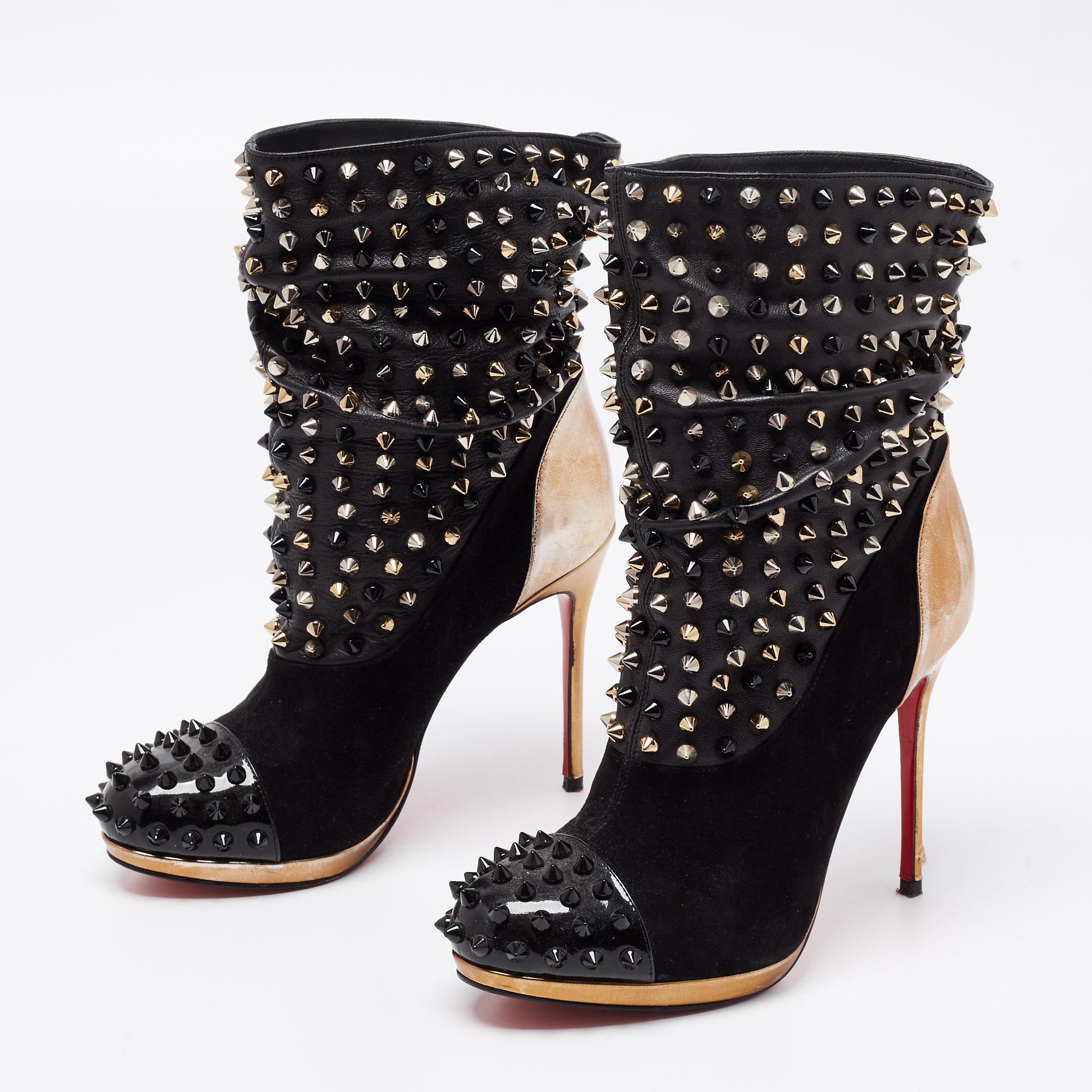 Christian Louboutin Black/Gold Suede, Patent and Leather Ankle Bootie Size 35.5 In Good Condition For Sale In Dubai, Al Qouz 2