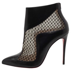 Christian Louboutin Stivali alla caviglia in pizzo e pelle nera Papilloboot Taglia 40