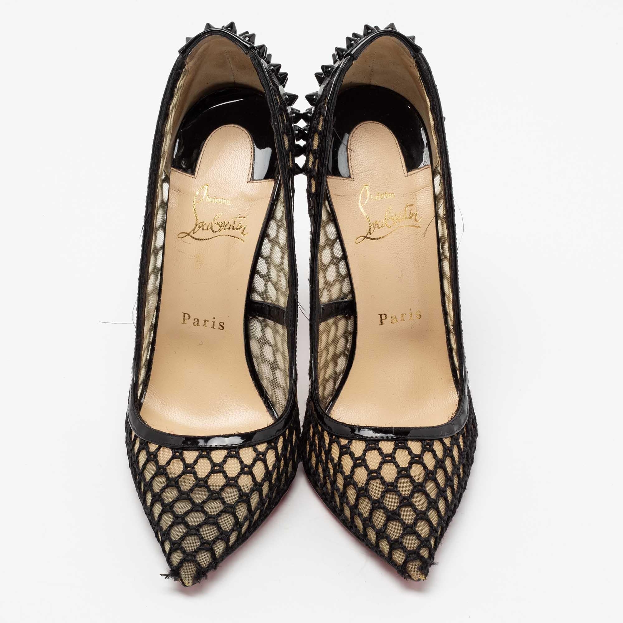 This pair of Christian Louboutin pumps is designed to offer you an elevated style. Created from lace and patent leather, the studs at the back makes it undeniably chic, and its 12cm heels will instantly update your outfit. The signature