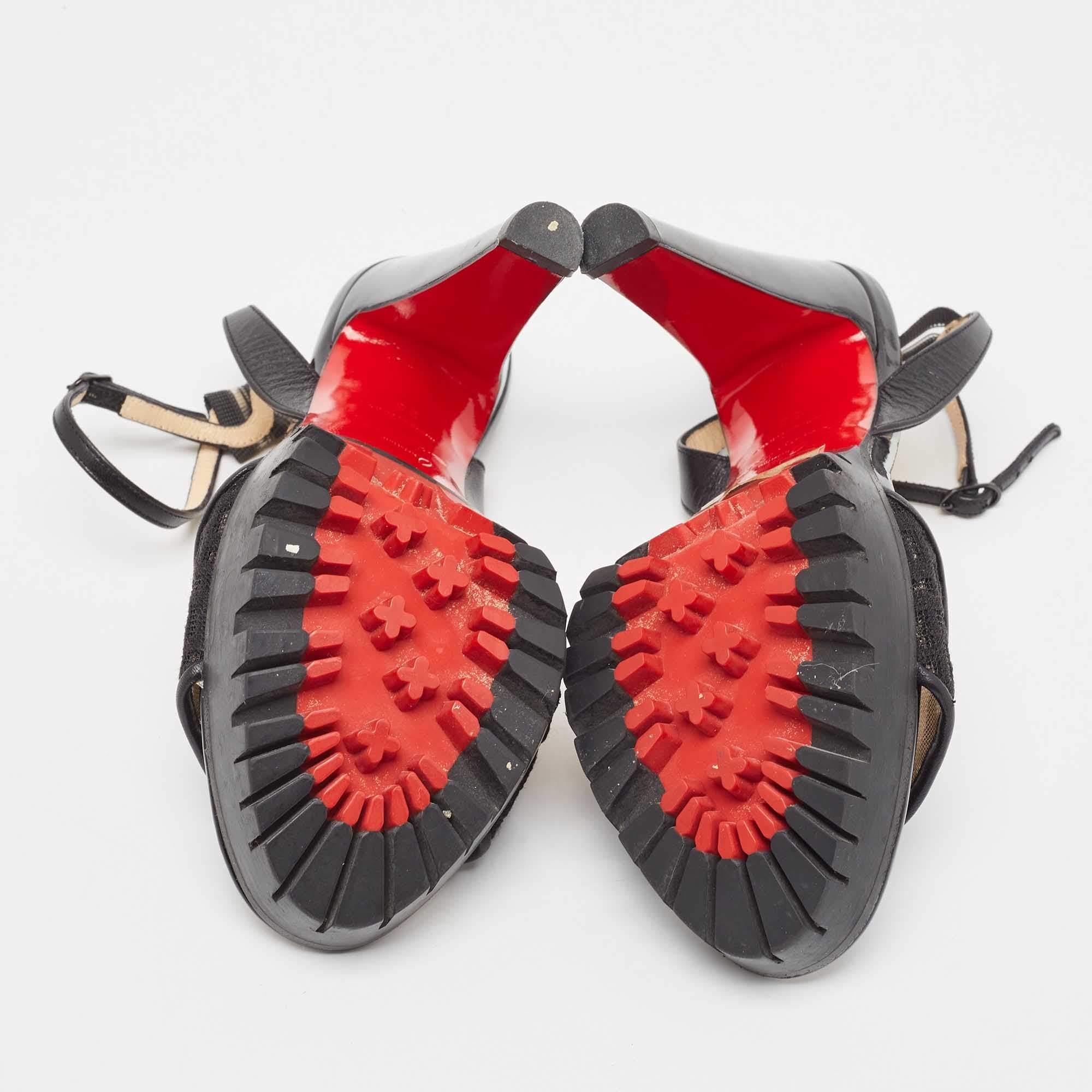 Women's Christian Louboutin Black Lace Volumetric Ankle Strap Sandals Size 35 For Sale