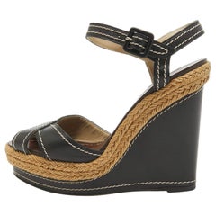 Christian Louboutin Schwarze Almeria Keilsandalen aus Leder Größe 37