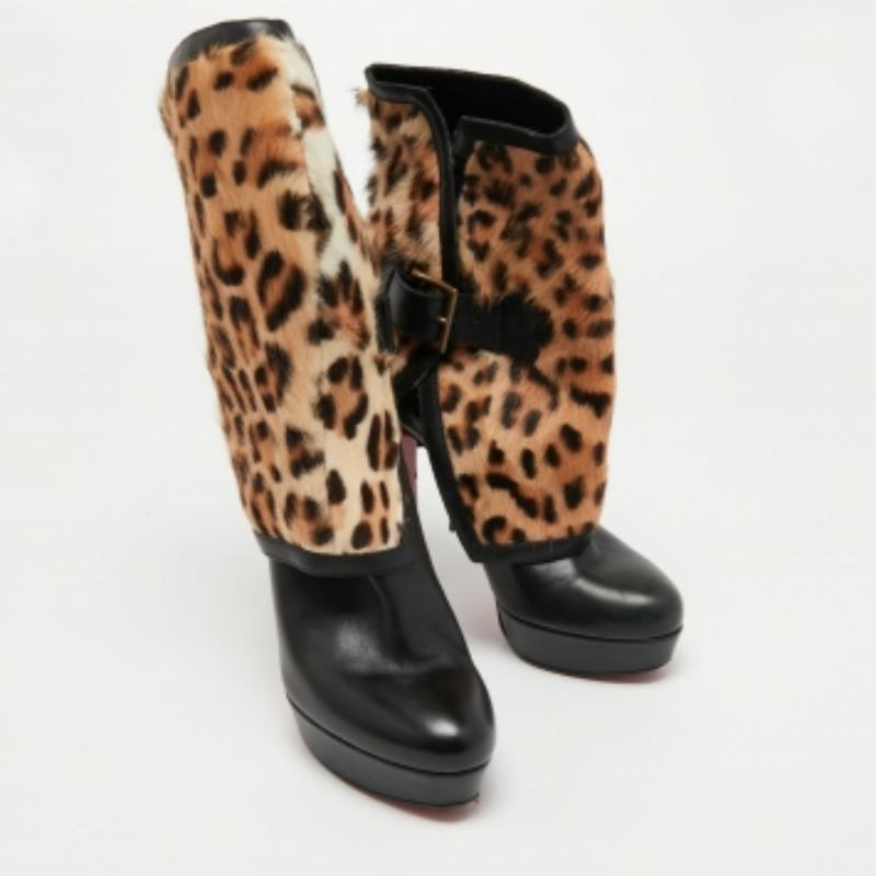Christian Louboutin Schwarz Leder und Kalb Haar Leopard Stiefel Größe 40 Damen im Angebot