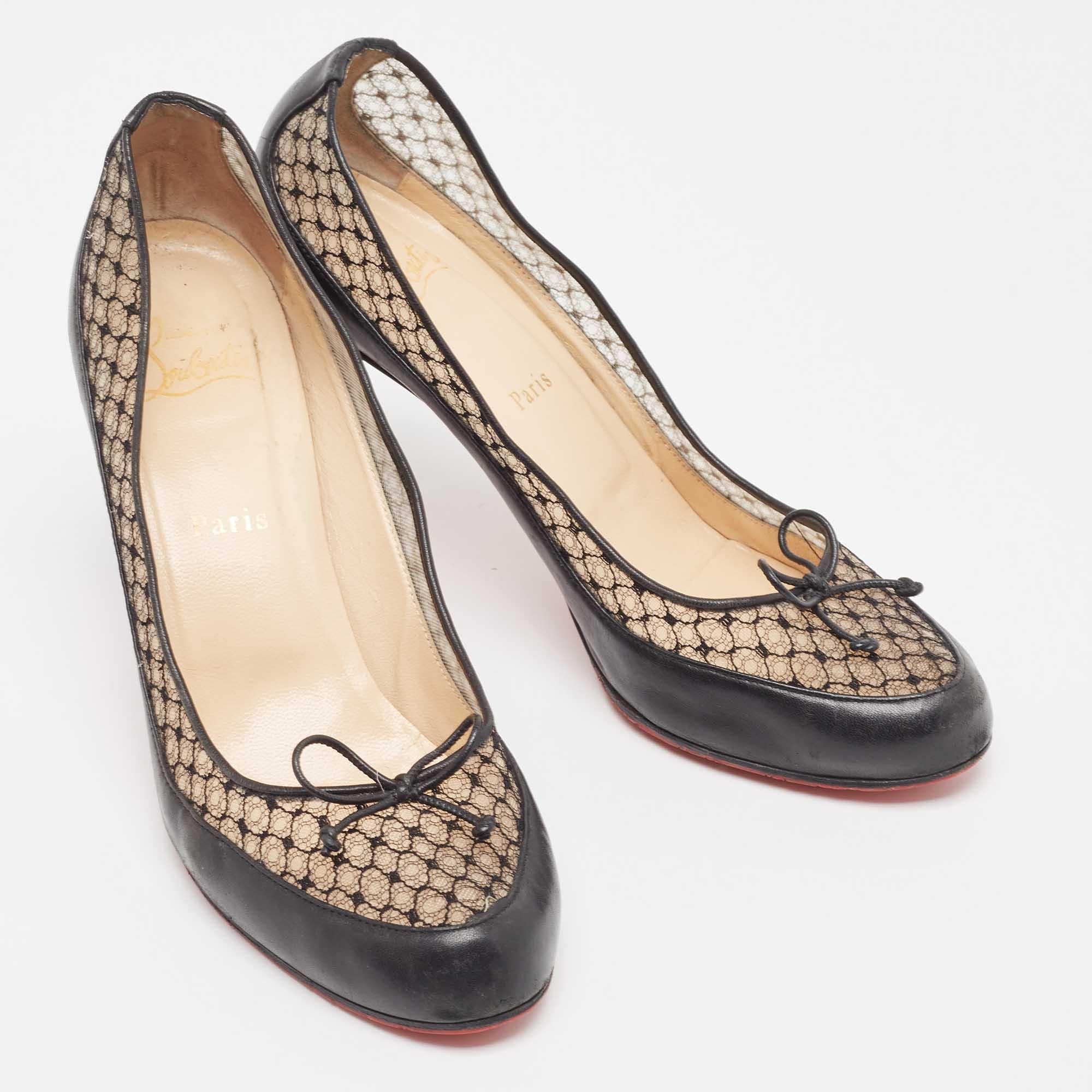 Women's Christian Louboutin Black Leather And Lace Bow Pumps Size 40.5