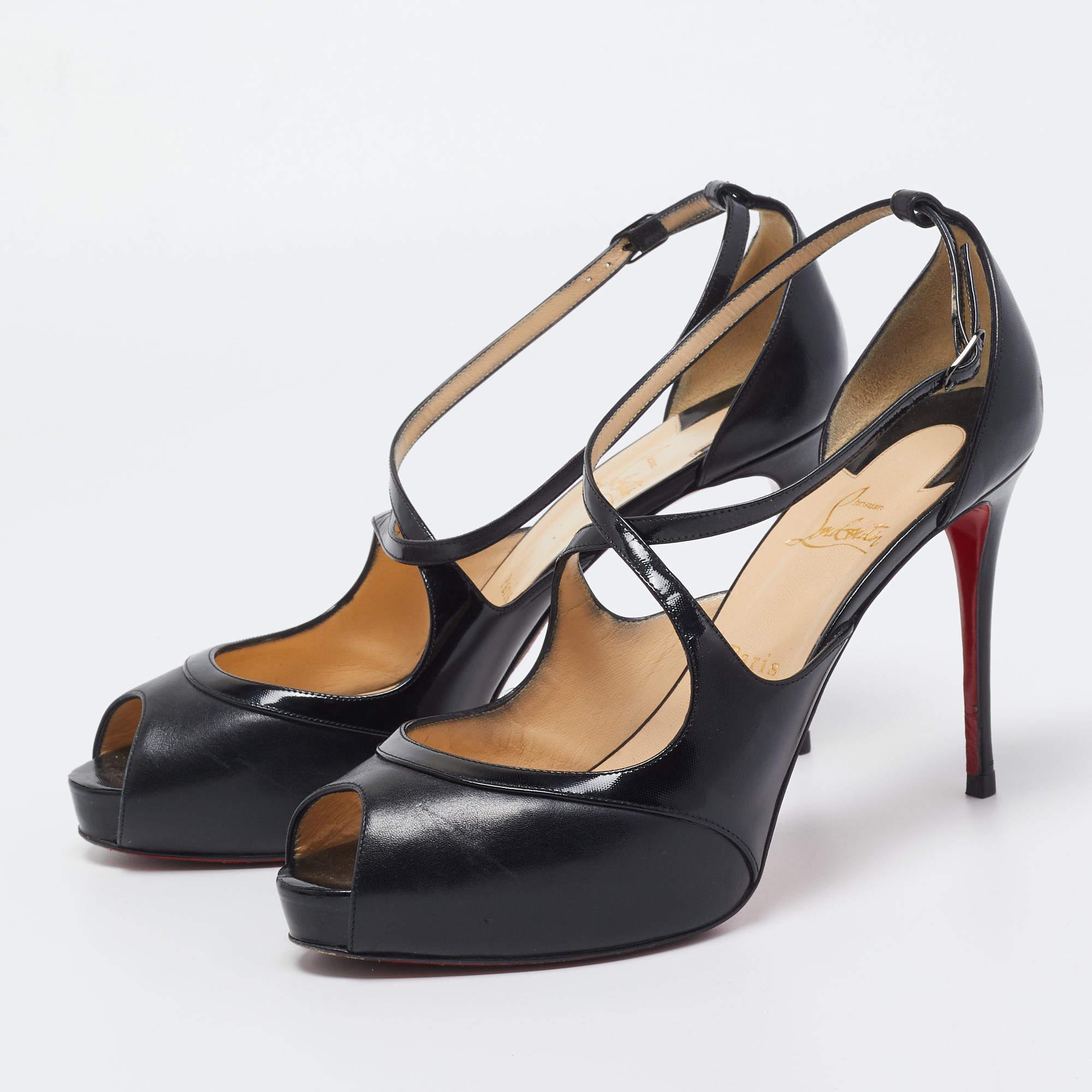 Christian Louboutin Black Leather and Patent Mira Bella Sandals Size 41 In Good Condition In Dubai, Al Qouz 2