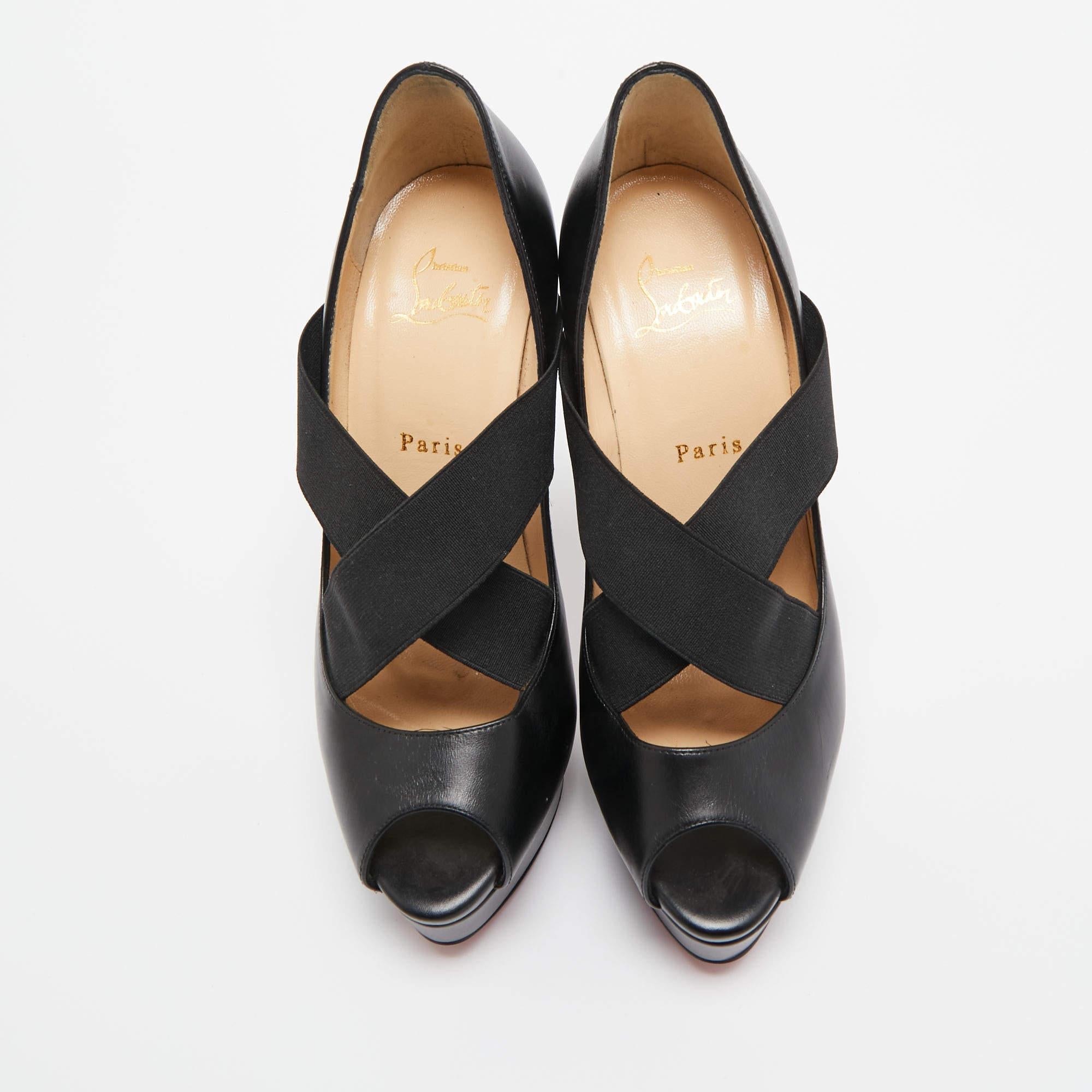 Ces escarpins de Christian Louboutin sont destinés à être un choix aimé. Merveilleusement confectionnés et équilibrés sur des talons élégants, ces escarpins soulèveront vos pieds dans une silhouette éblouissante.

Comprend
Boîte de marque